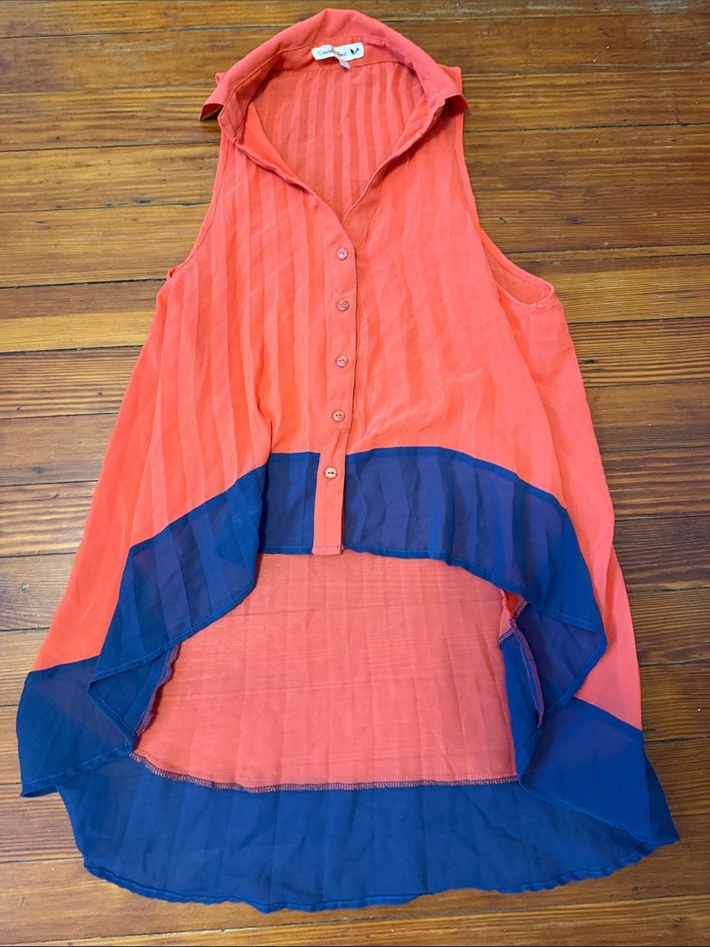 Double Zero Coral and Navy Sleeveless High-Low Button Tunic size small